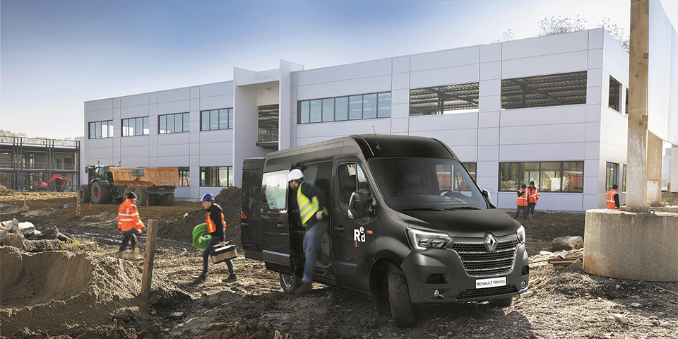 Renault Trucks présente sa gamme de véhicules de construction robustes et confortables lors de la 38ieme édition de Matexpo