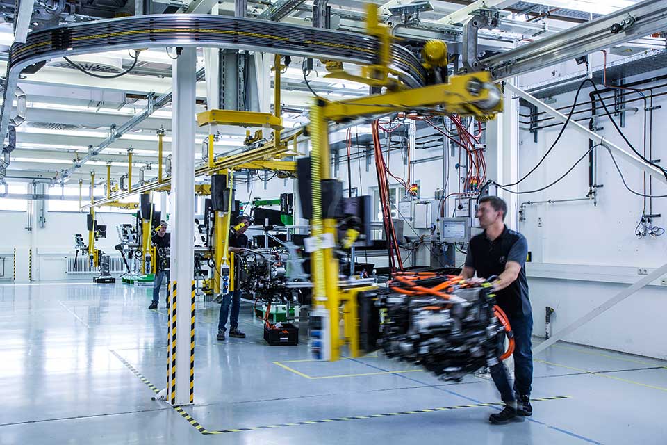 Daimler Truck AG et le Groupe Volvo s’engagent pleinement en faveur des piles à combustible à hydrogène —