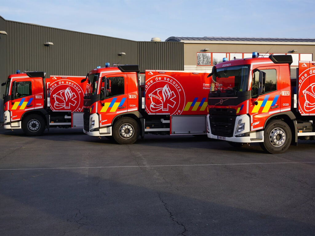 Six camions-citernes Volvo Trucks pour les pompiers de Hainaut-Centre
