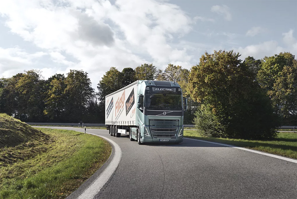 Le poids lourd électrique de Volvo est mis à rude épreuve : il excelle en termes d’autonomie et d’efficacité énergétique