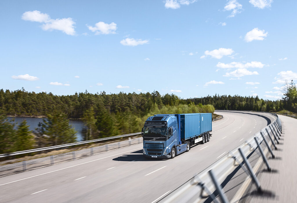 Volvo Trucks améliore la maniabilité et l’efficacité de ses camions urbains